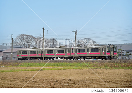 奥羽本線 和田-四ツ小屋 JR東日本 701系0番台 N4編成(秋田) 奥羽本線 和田-四ツ小屋 JR東日本 701系0番台 N4編成(秋田) 134500673