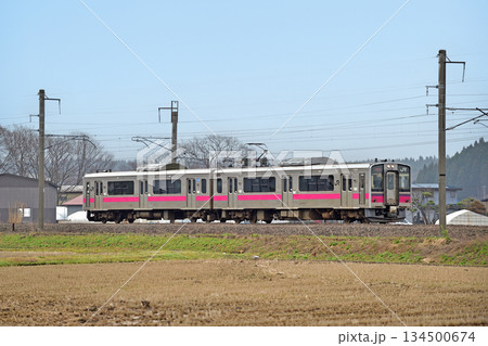 奥羽本線 和田-四ツ小屋 JR東日本 701系0番台 N21編成(秋田) 奥羽本線 和田-四ツ小屋 JR東日本 701系0番台 N21編成(秋田) 134500674