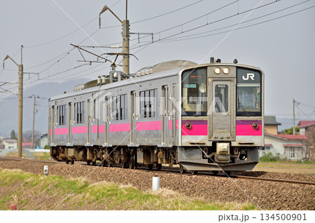 奥羽本線　羽後飯塚－大久保　JR東日本　701系0番台　N103編成（秋田） 134500901