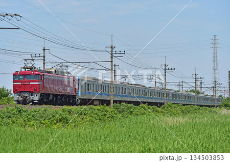 中央本線 東川口-東浦和 JR東日本 EF81-139(長岡)+小田急 4000形 4065編成 中央本線 東川口-東浦和 JR東日本 EF81-139(長岡)+小田急 4000形 4065編成 134503853