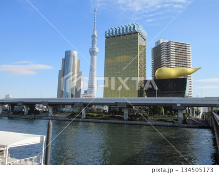 浅草！隅田川と東京スカイツリー 134505173