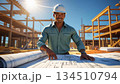 図面を持つ現場監督 134510794