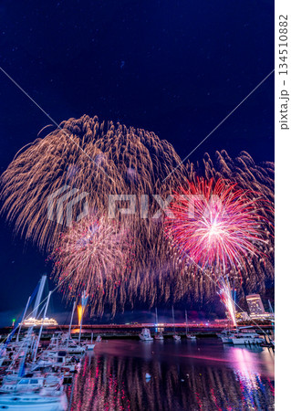 （静岡県）熱海100万ドルの夜景と海上花火 134510882