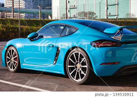 ドイツ製のスポーツカー 134510911