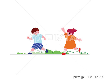 楽しそうにお友達と走る子供のイラスト 134512154