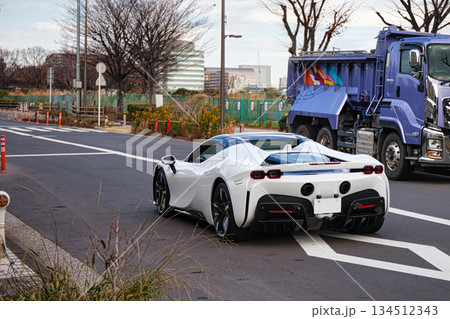 イタリア製のスポーツカー 134512343