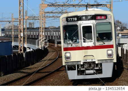 京王7000系　7728F　復刻旧色　臙脂帯 134512654