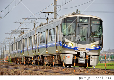 北陸本線　美川－加賀笠間　JR西日本　521系　J06編成（敦賀） 134512743