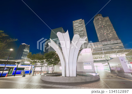 名古屋駅太閤口側都市風景 JRセントラルタワーズ JRゲートタワー ゆりの噴水のタグ 名古屋駅太閤口側都市風景 JRセントラルタワーズ JRゲートタワー ゆりの噴水のタグ 134512897
