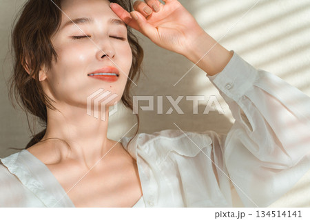 美容,スキンケア,美肌,メイクアップイメージの女性 美容,スキンケア,美肌,メイクアップイメージの女性 134514141
