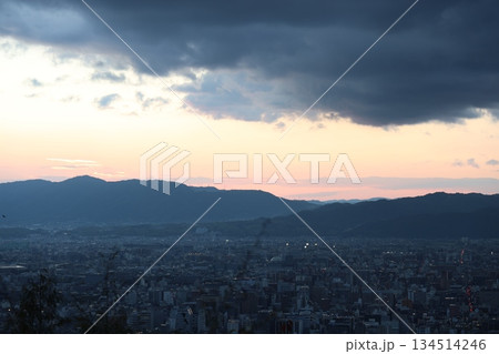 日没後の光 134514246
