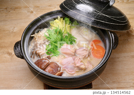 注)湯気は合成です。ごま豆乳鍋,ゴマ豆乳なべ、胡麻豆乳鍋。 注)湯気は合成です。ごま豆乳鍋,ゴマ豆乳なべ、胡麻豆乳鍋。 134514562