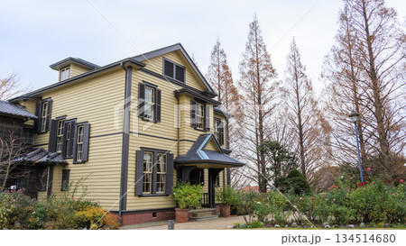 秋の外交官の家 134514680