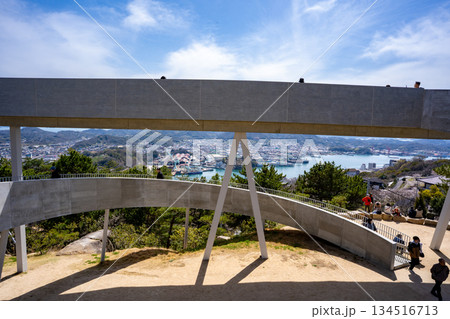 千光寺頂上展望台と尾道市の街並み 134516713