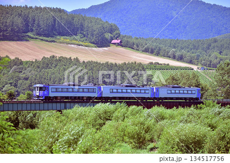 富良野線　学田－富良野　JR北海道　キハ183系　ふらのびえい 134517756