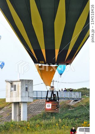 熱気球・バルーン 134518416