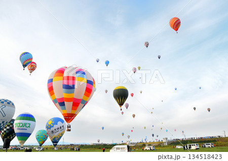 熱気球・バルーン 134518423