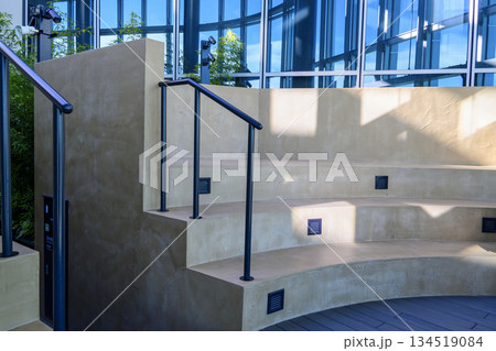 東京都港区　高輪ゲートウェイシティ 　ニュウマン高輪　28階　展望スペース　山吹の庭 134519084