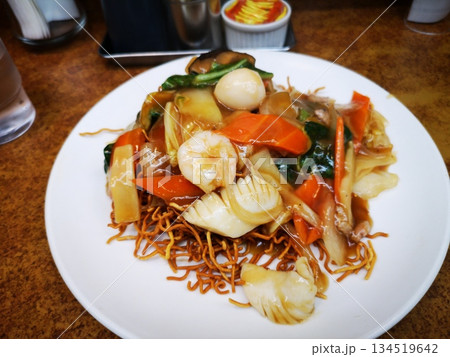 かた焼きそば かた焼きそば 134519642