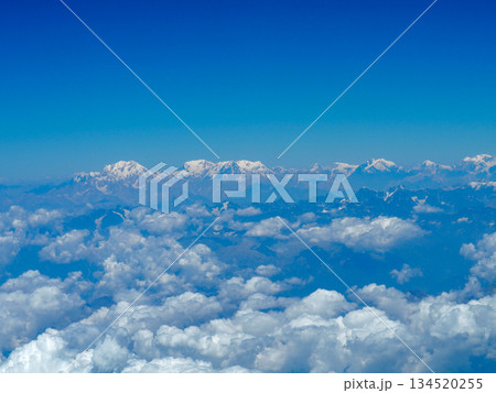 ドバイー羽田の機内より眺めるヒンドゥークシュ山脈 134520255