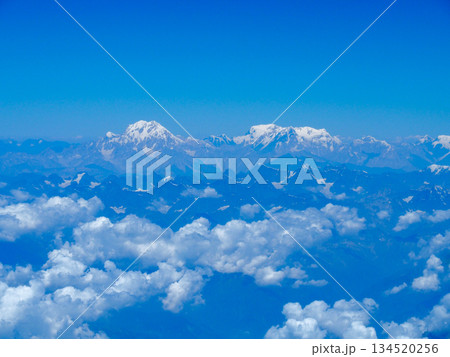 ドバイー羽田の機内より眺めるヒンドゥークシュ山脈 134520256