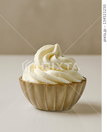 bowl of whipped cream bowl of whipped cream 134521250