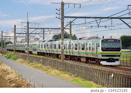 高崎線　岡部－深谷　JR東日本　E231系1000番台　K-40編成（国府津） 134523185