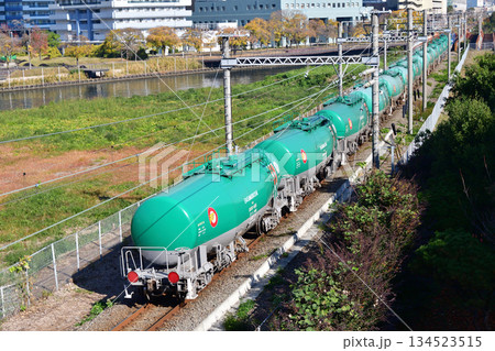 東海道本線 桜木町-東高島 JR貨物 EF210-120(新鶴見)+タキ1000-681 東海道本線 桜木町-東高島 JR貨物 EF210-120(新鶴見)+タキ1000-681 134523515