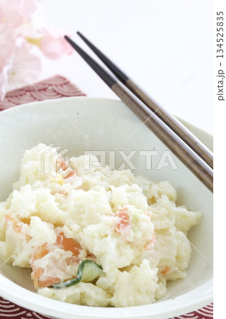 ポテトサラダ ポテトサラダ 134525835