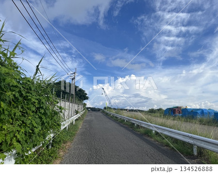 真っ直ぐな道 真っ直ぐな道 134526888