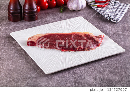 Raw beef sriploin marble beef Raw beef sriploin marble beef 134527997