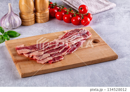 Raw beef marble bacon slices 134528012