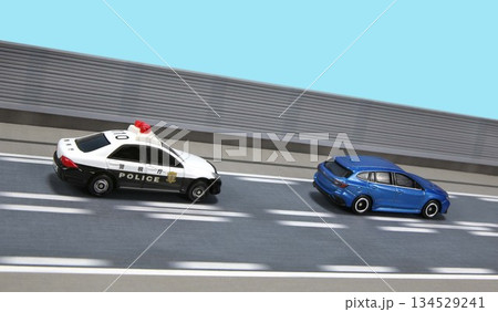 道路交通法違反 スピード違反 イメージ 道路交通法違反 スピード違反 イメージ 134529241