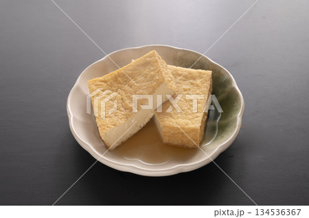 熱々おでん厚揚げ 134536367