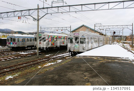 弘南鉄道大鰐線7000系　廃止予定線　津軽大沢駅　青森県　 134537091