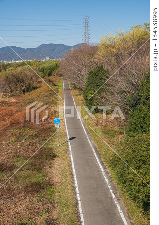 桂川冬景色　京都市 134538995