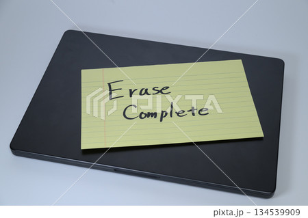 ノートPC上の「Erase Complete」のメモ 134539909