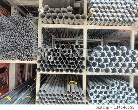 Metal pipe steel tube industrial material construction supply warehouse storage metal pipe bundle industrial material neatly 134540559