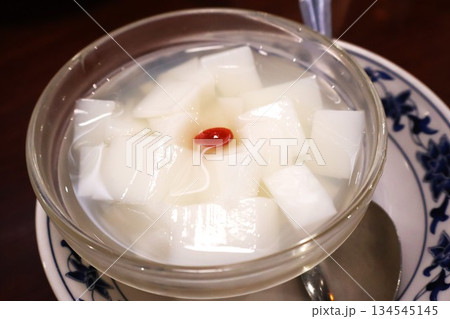 杏仁豆腐 杏仁豆腐 134545145