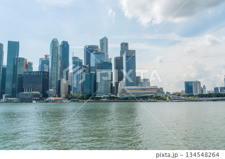 シンガポール　都市風景 134548264
