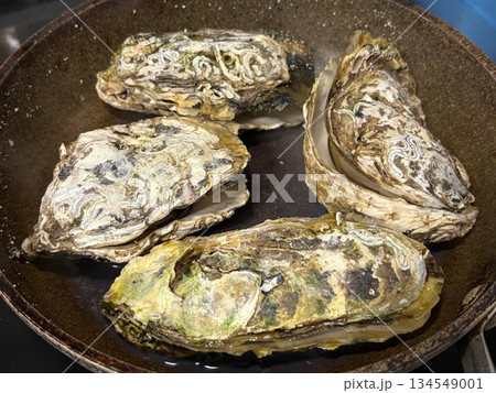 牡蠣の白ワイン蒸し 牡蠣の白ワイン蒸し 134549001