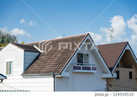 住宅街の街並み 134550510