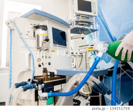 Pre oxygenation for general anesthesia in surgery room 134551759