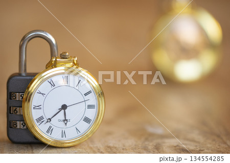 concept of time and old past 134554285