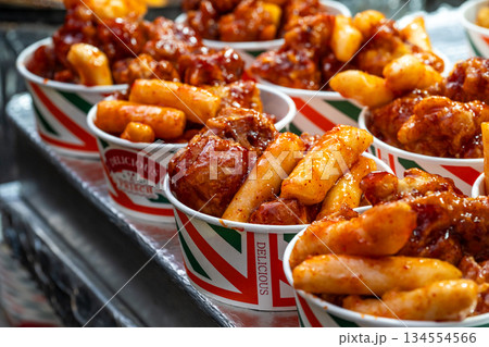 韓国屋台や市場で人気のグルメ・タッカンジョン 134554566