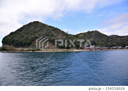 Traditional fishermen village with Funaya boathouses in Ine, north Kyoto prefecture on the Sea of Japan 134558026