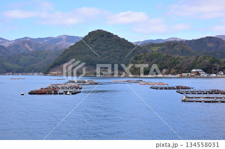 Traditional fishermen village with Funaya boathouses in Ine, north Kyoto prefecture on the Sea of Japan 134558031