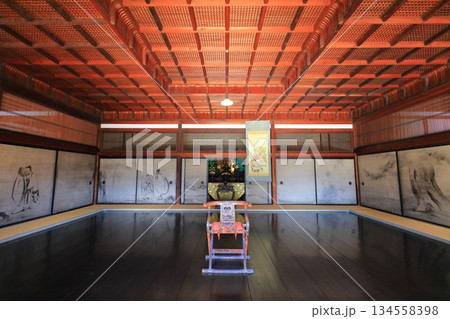 【京都府】建仁寺の十一面観音菩薩坐像と方丈襖絵 134558398