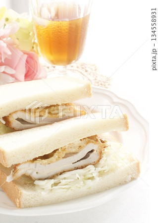 チキンカツサンド 134558931