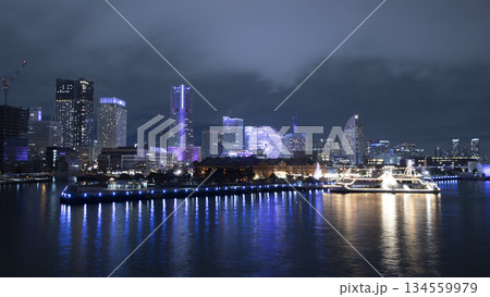 大さん橋から見たみなとみらいの夜景 大さん橋から見たみなとみらいの夜景 134559979